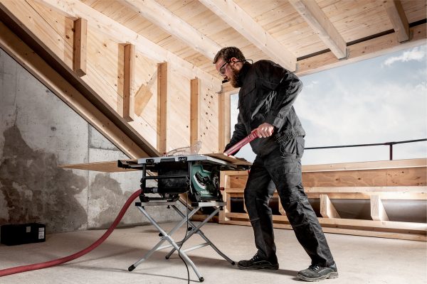 Mobile Tischkreissägen sind ideal für den Einsatz auf Baustellen