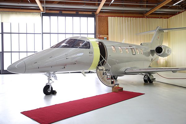 Connova produziert als zertifizierter Partner für die Pilatus Flugzeugwerke AG verschiedene Faserverbundbauteile, die unter anderem in dem Business Jet PC-24 zum Einsatz kommen.