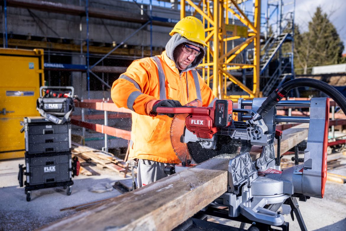 FLEX_Akku-Kapp-Zugsaege_SMS-305-18-EC_werkzeugforum