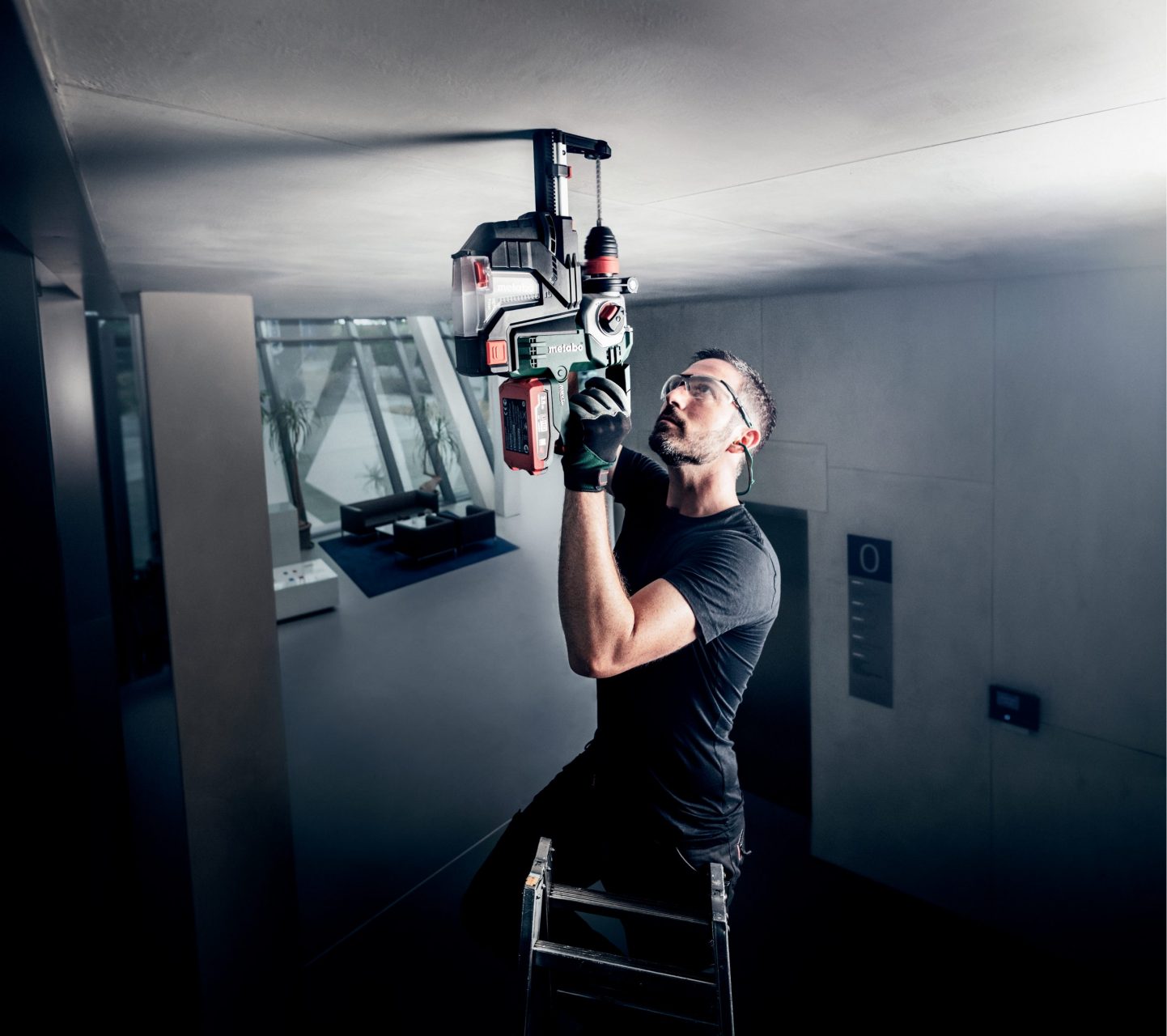 Metabo Akku-Bohrhammer KHA 18 LTX BL 24 Quick