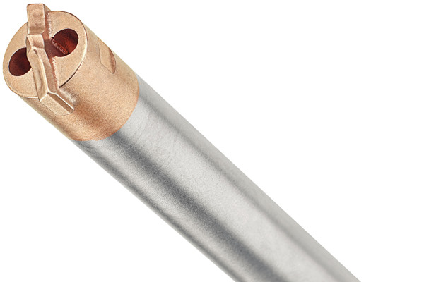 Mit den SDS-plus und SDS-max Absaugbohrern erweitert DEWALT im Frühjahr 2018 sein Profizubehör-Sortiment. Die Bohrsysteme saugen beim Bohren in Beton und Mauerwerk den Bohrstaub direkt ab und sorgen für eine saubere Arbeitsumgebung und eine Zeitersparnis durch den Entfall von Reinigungsarbeiten.