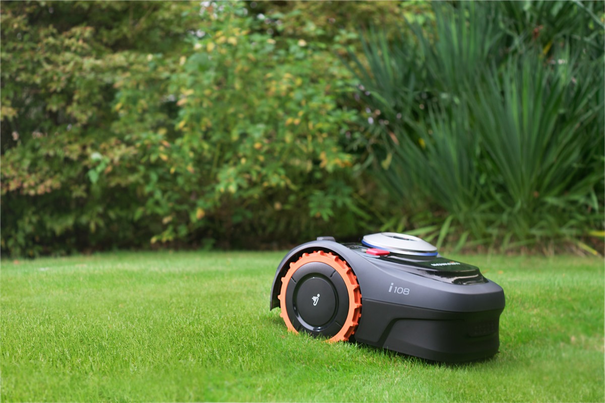 Navimow i108e von Segway: Perfekte Rasenpflege auf Knopfdruck.