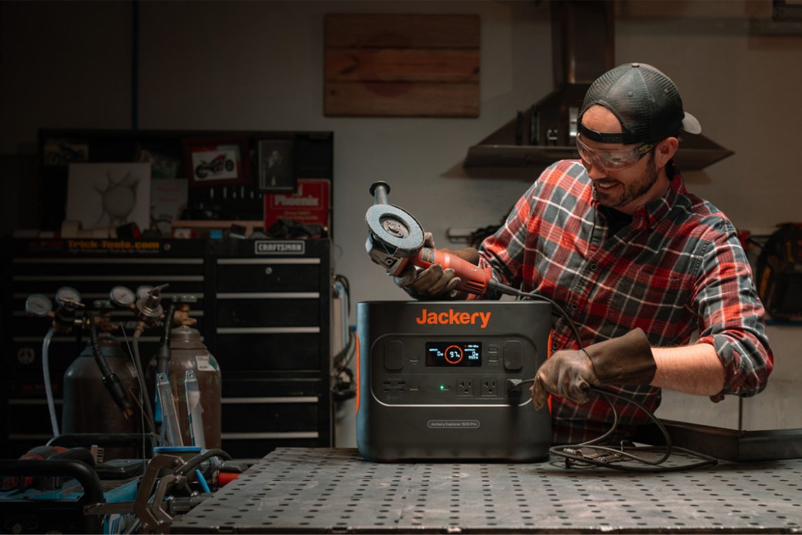 Powerstations von Jackery gibt es auf der Internationalen Eisenwarenmesse 2024 im Angebot